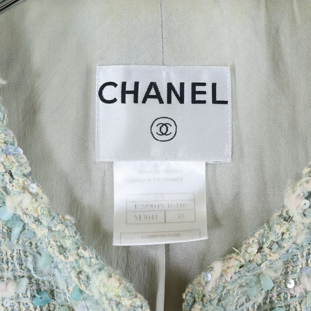 CHANEL(シャネル) 07C クルーズコレクション ココマークボタン ストーン スパンコール 装飾 ファンシーツイード ノーカラー ジャケット ライトブルー レディース P29904V16316