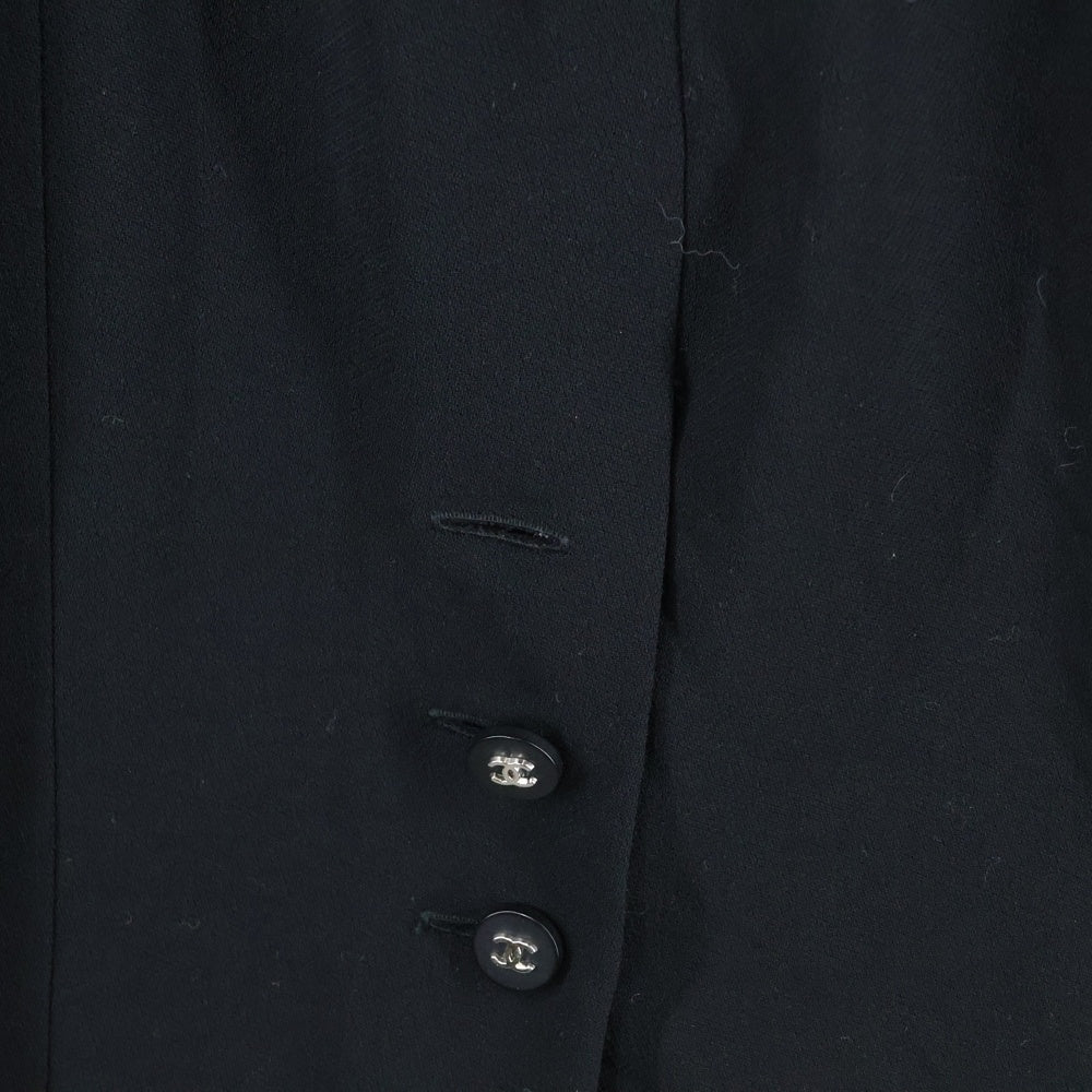 CHANEL(シャネル) 96P スプリングコレクション ココマークボタン ウール Vネック ノースリーブ ミディアム タイトワンピース ドレス ブラック レディース P06300V02954
