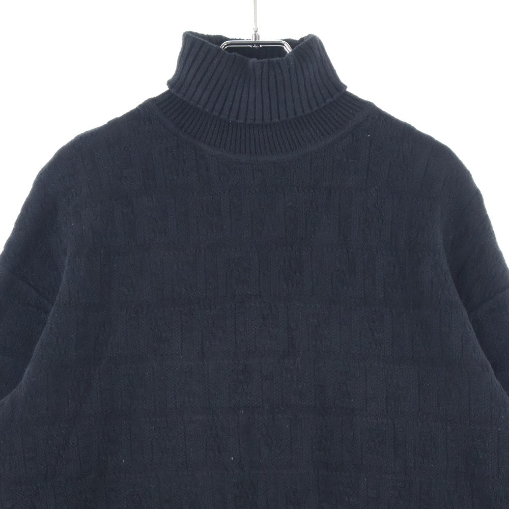 FENDI(フェンディ) 20AW ズッカ総柄 バックロゴ ジャガード レーヨン タートルネック 長袖 ニット セーター ブラック FZX605 AEEI