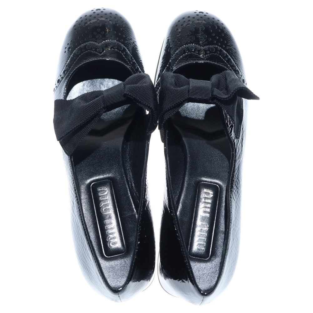 miumiu(ミュウミュウ) パテントレザー リボンモチーフヒールパンプス ブラック