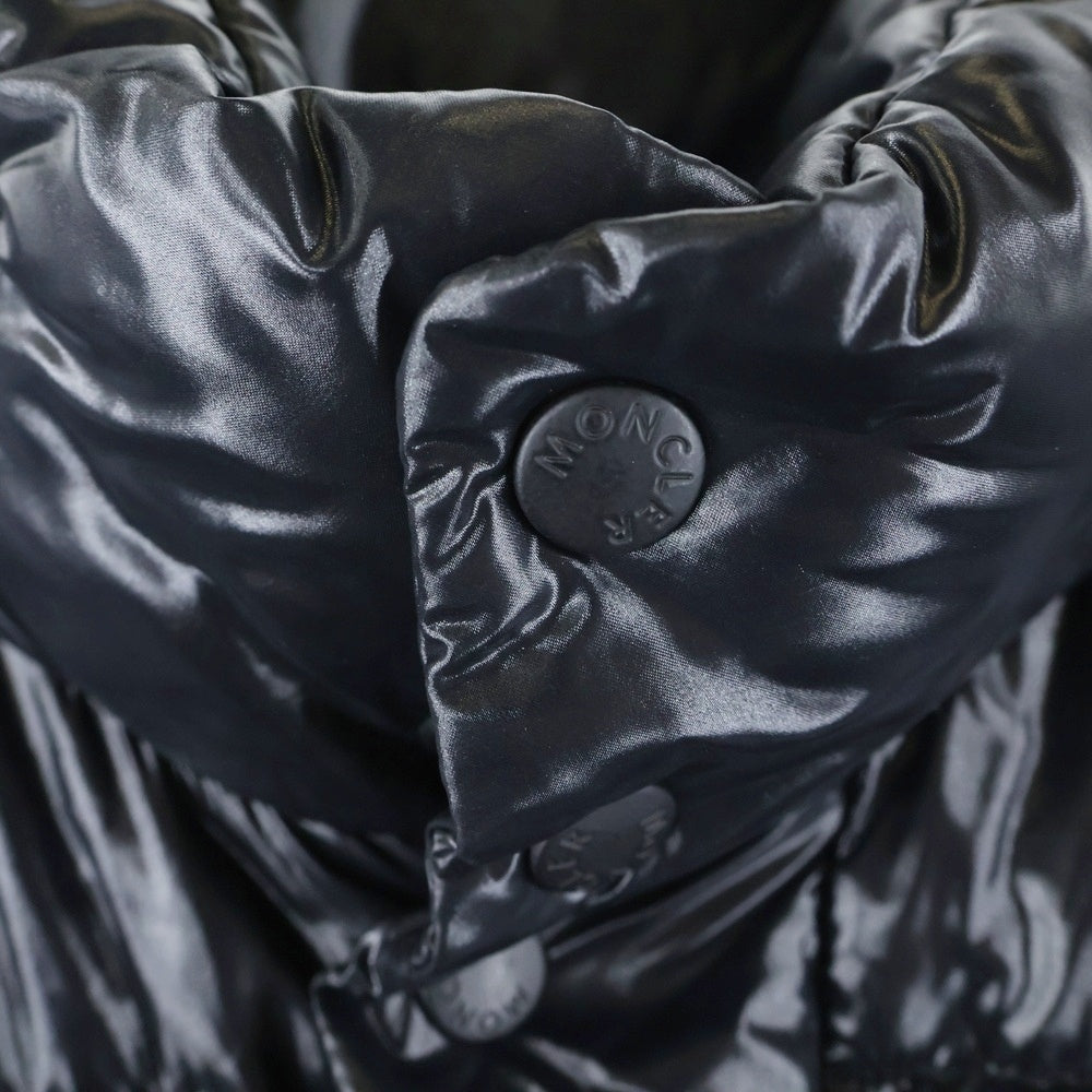 MONCLER(モンクレール) EVEREST エベレスト ワッペンロゴ ジップアップ ダウンジャケット ブラック 41310/60/68950