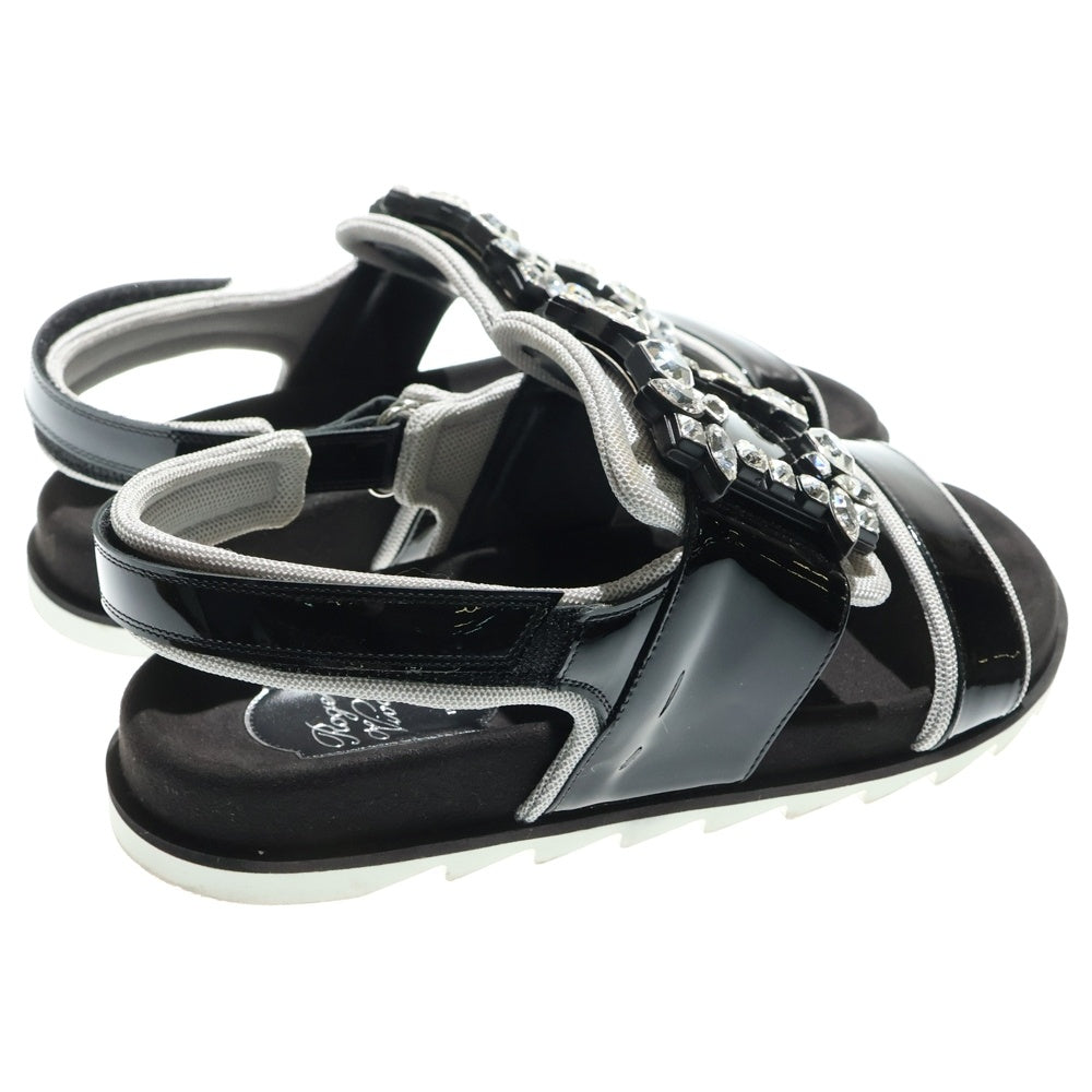 Roger Vivier(ロジェヴィヴィエ) ビジュー装飾 スクエアバックル パテントレザー ストラップ フラットサンダル ブラック レディース