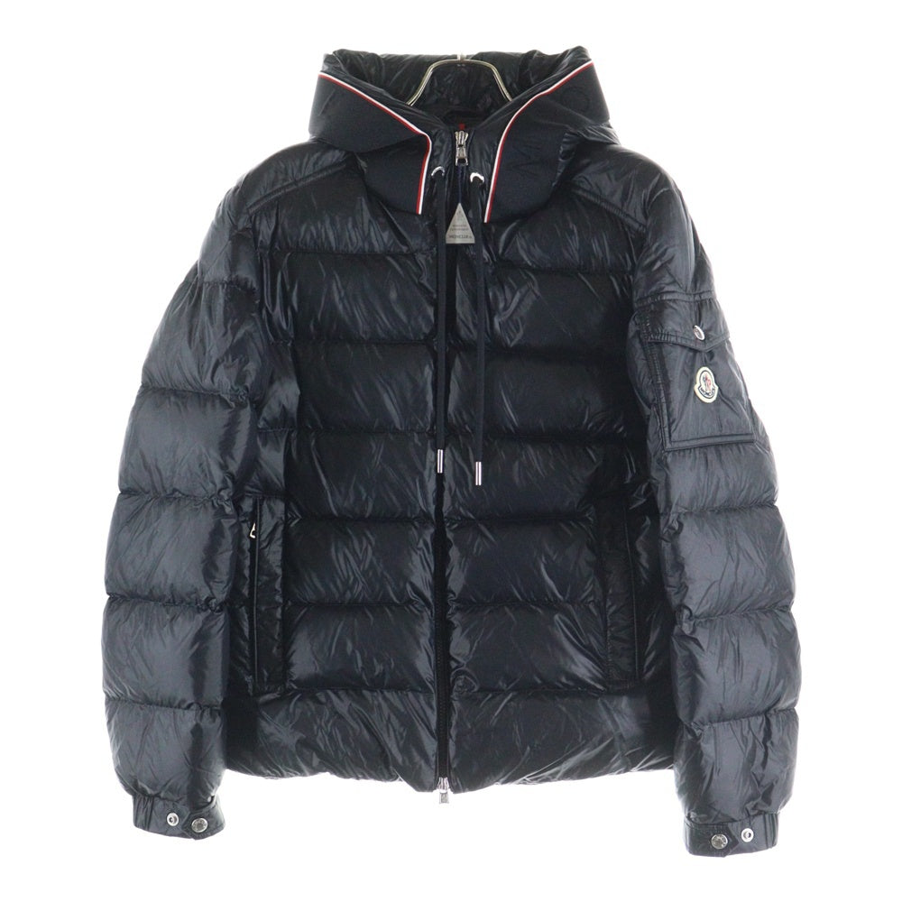 MONCLER(モンクレール) 23AW PAVIN ペイビン エンボスロゴ ワッペン フーデッド ジップアップ ダウンジャケット ブラック I20911A00051 595ZZ
