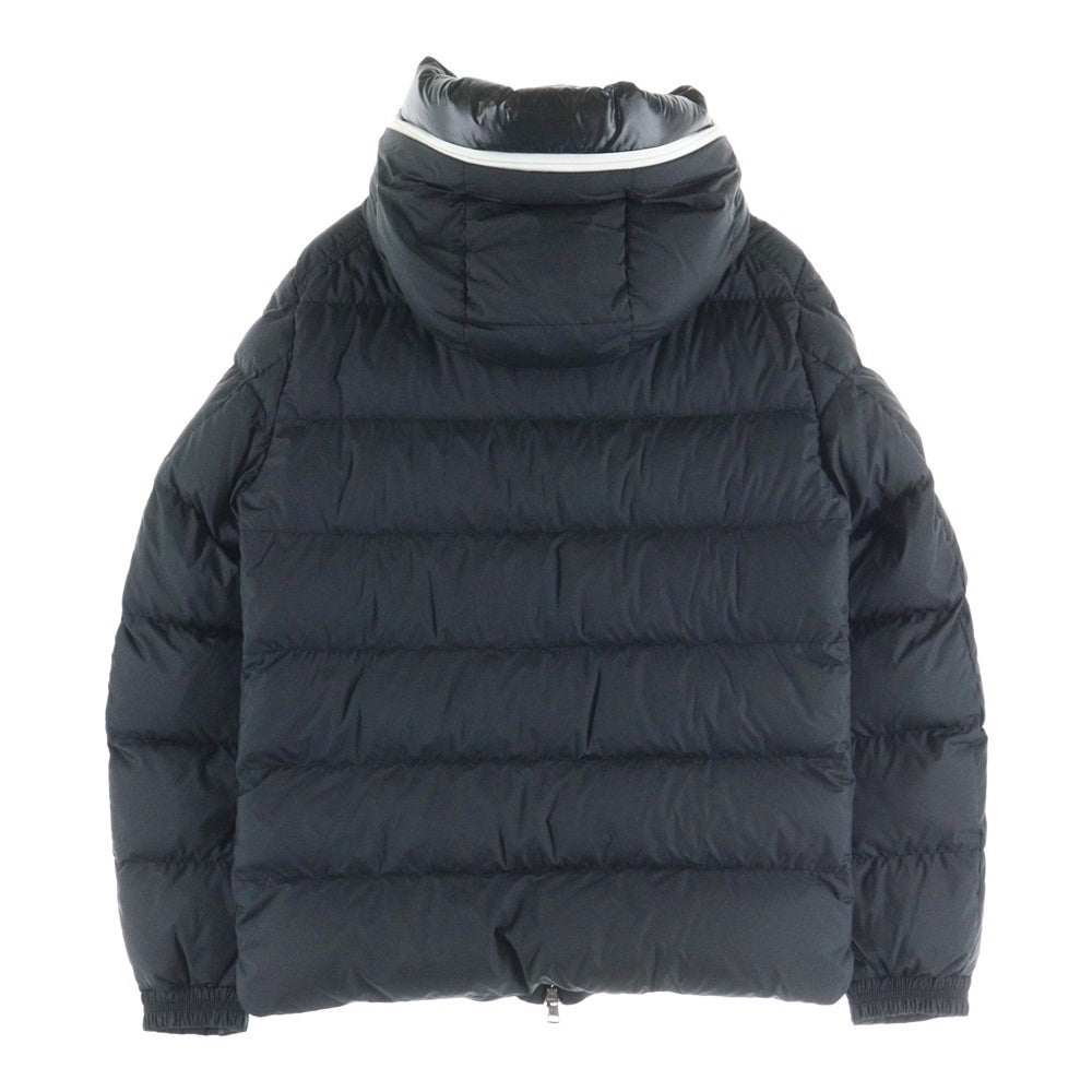 MONCLER(モンクレール) 23AW CARDERE カーデーレ ロゴプリント ワッペン フーデッド ジップアップ ダウンジャケット ブラック I20911A00182 54A81