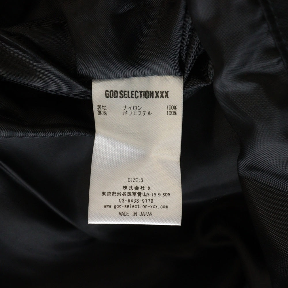 GOD SELECTION XXX(ゴッドセレクショントリプルエックス) ×FRAGMENT フラグメント バックロゴプリント ナイロン スナップボタン コーチジャケット ブラック GX-S23-FJK-01