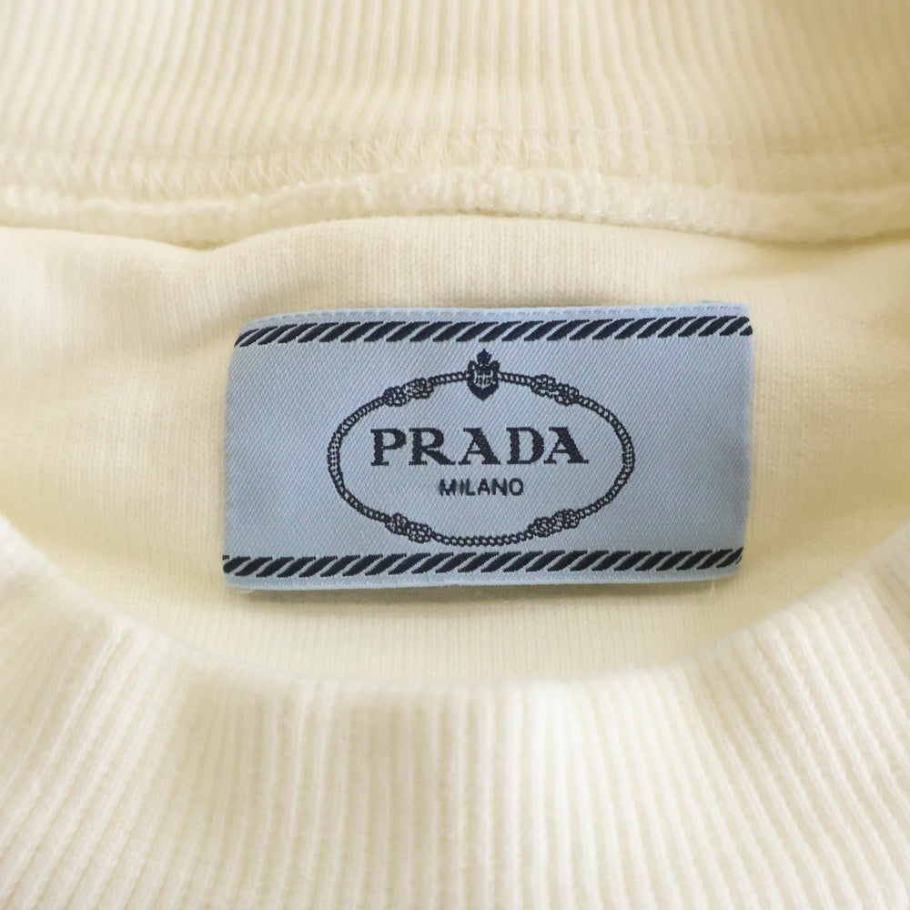 PRADA(プラダ) レザー ワッペンロゴ クルーネック プルオーバースウェットトレーナー ホワイト レディース