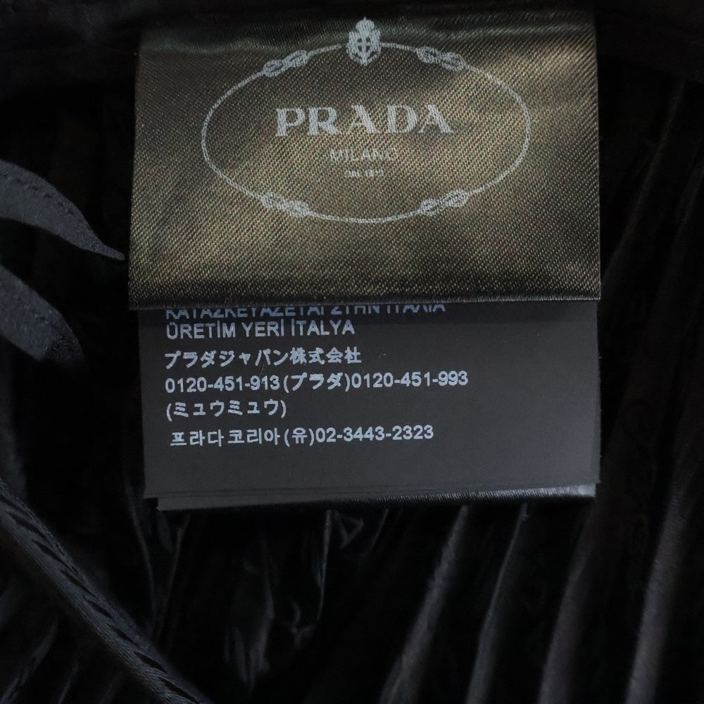 PRADA(プラダ) 22AW ロゴ総柄 ペチコート付プリントプリーツロングスカート ブラック P136U レディース