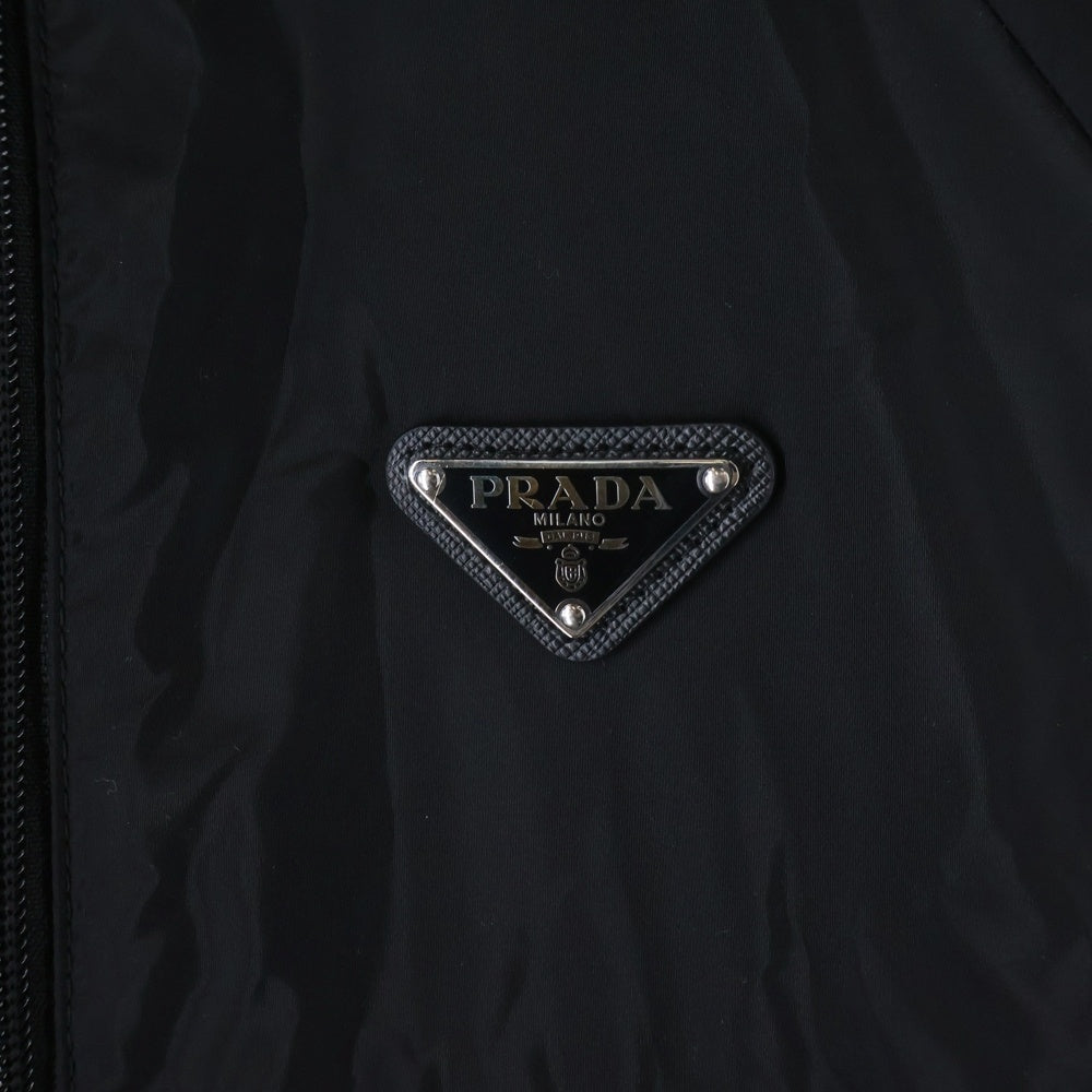 PRADA(プラダ) Re-Nylon トライアングルロゴプレート付フーデッドレインジャケット ナイロンブルゾン ブラック 292022 SWMO レディース