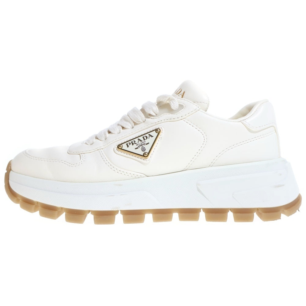 PRADA(プラダ) Prax 01 トライアングルロゴプレートレザーローカットスニーカー ホワイト 1E804M レディース