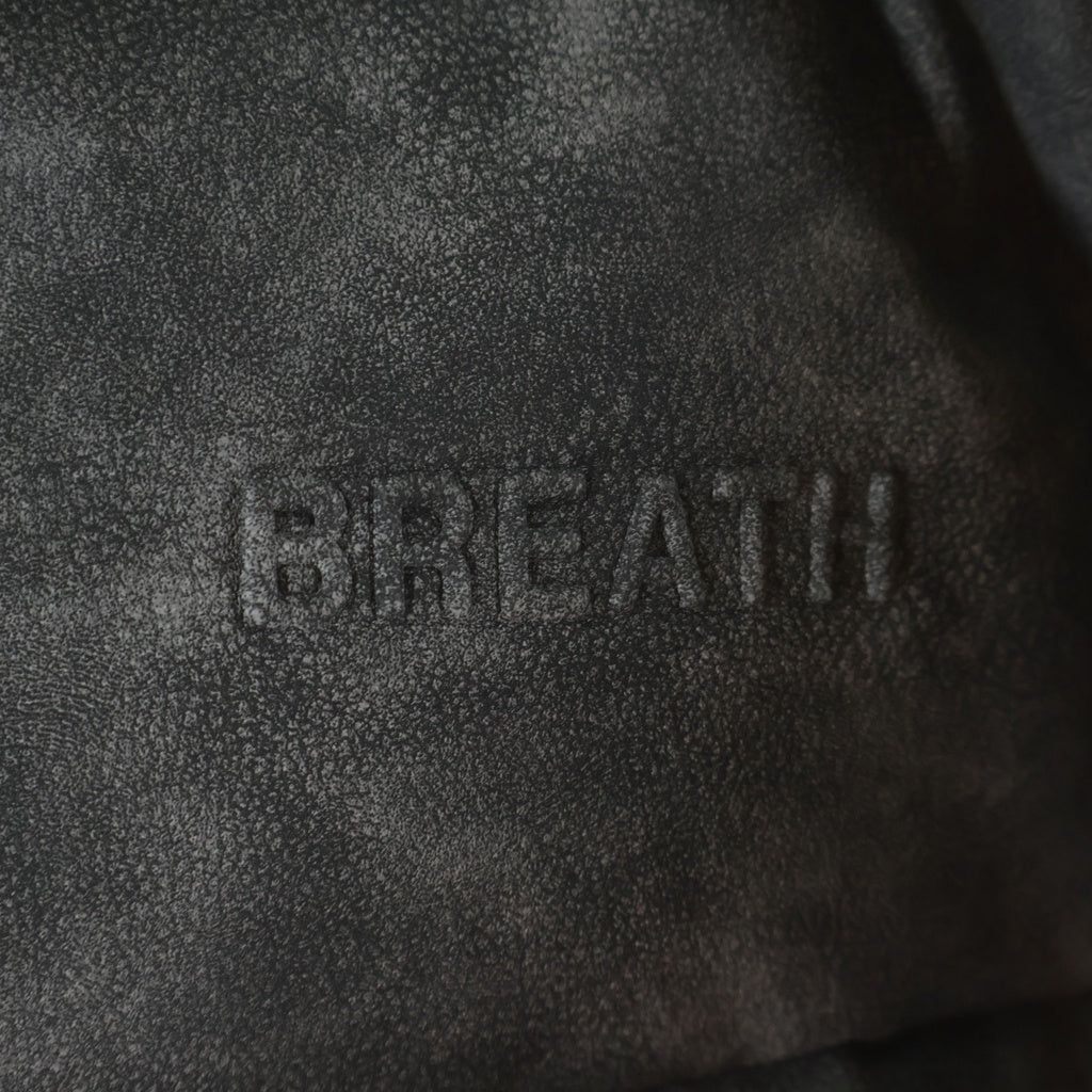 BREATH(ブレス) 24AW エンボスロゴ フェイクレザー スタンドカラー ショート ダウンジャケット グレー BR24AW-0010