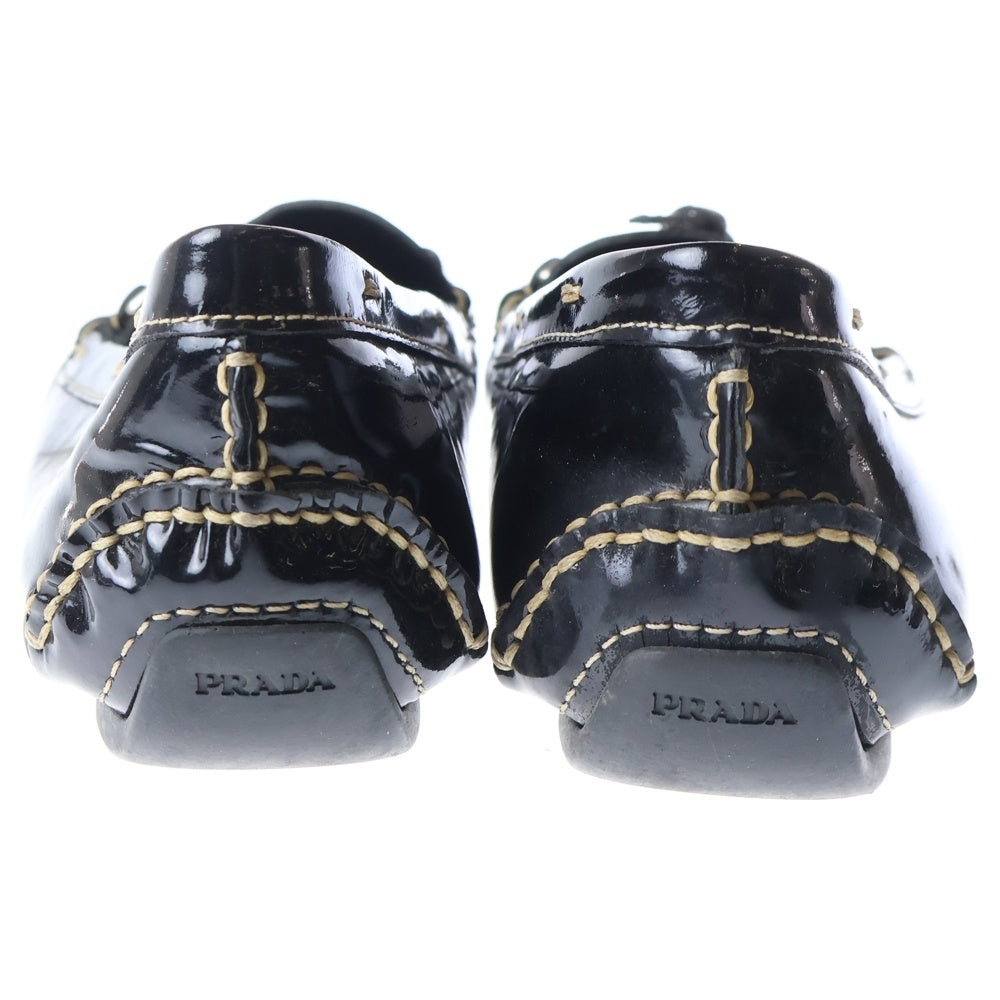 PRADA(プラダ) チェーン装飾 パテントレザー スクエアトゥ ドライビングシューズ ブラック レディース