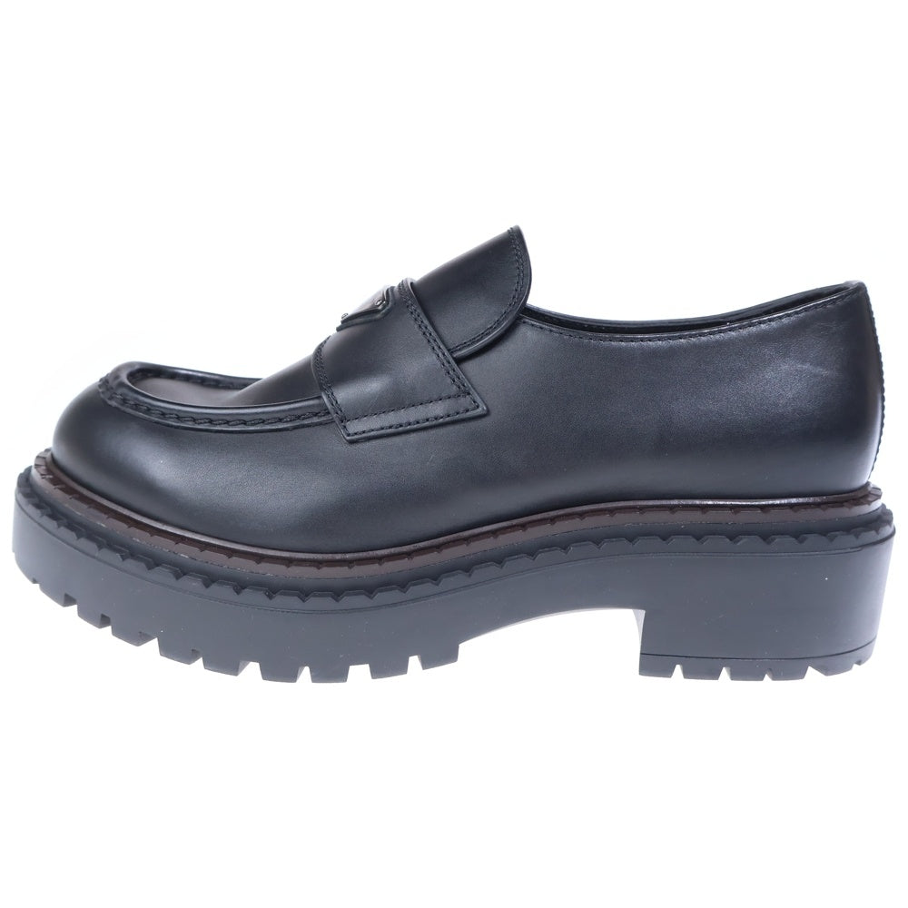 PRADA(プラダ) トライアングルロゴ オックスフォードレザーローファー ブラック 2DE148