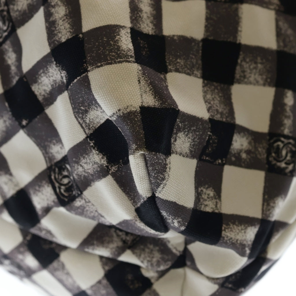 CHANEL(シャネル) クルーズライン 14番台 トラベルバッグ ハンドバッグ ホワイト×ブラック ギンガムチェック レディース