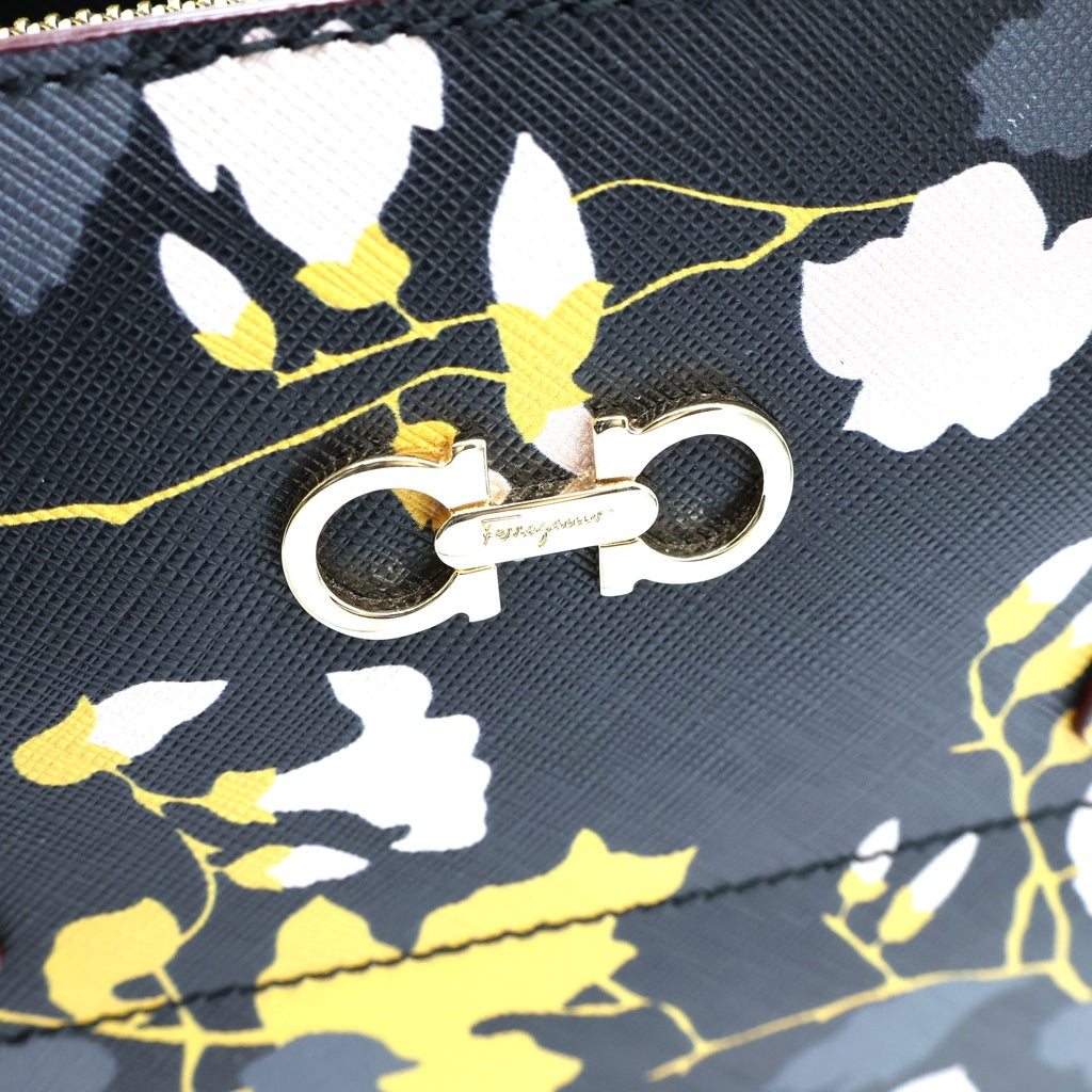 Salvatore Ferragamo(サルヴァトーレ フェラガモ) ガンチーニ フローラル レザー ゴールド金具 2WAY ハンドバッグ ショルダーバッグ ブラック/ピンク/イエロー レディース