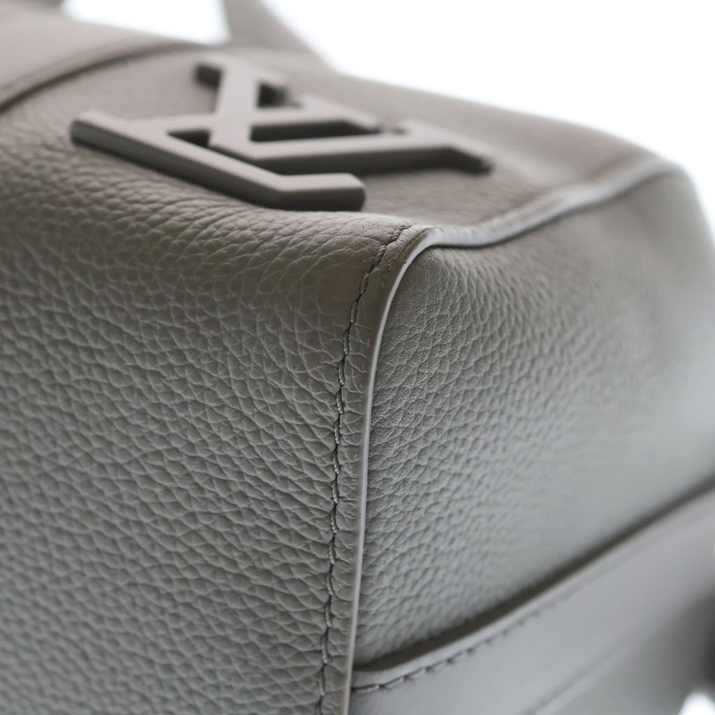 LOUIS VUITTON(ルイヴィトン) シティ キーポル ショルダーバッグ LVアエログラムレザー シルバー金具 グレー M59328 RFID レディース