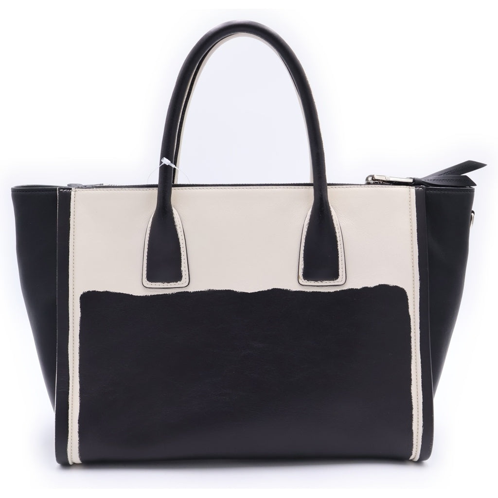 PRADA(プラダ) グレイスルックス 2WAYハンドバッグ ショルダーバッグ ブラック×ホワイト レザー 1BA183 シルバー金具 レディース