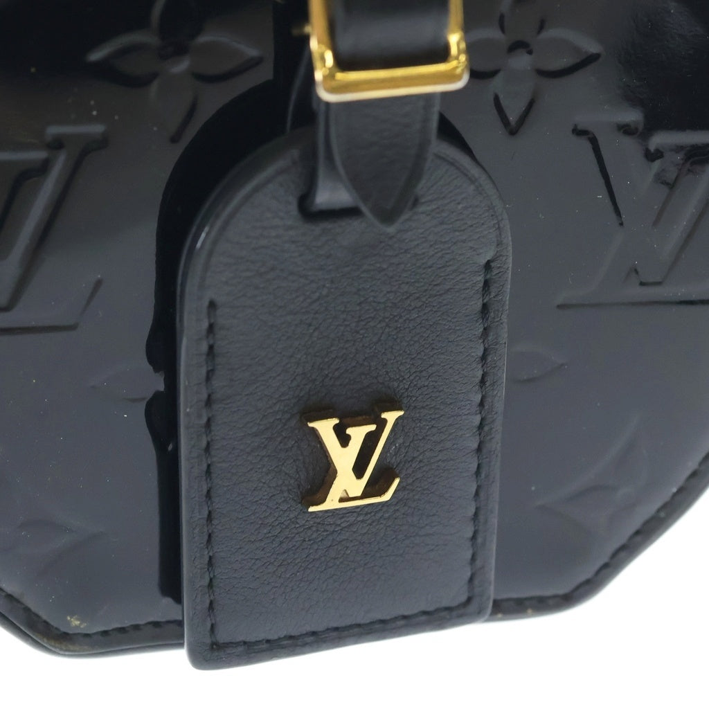 LOUIS VUITTON(ルイヴィトン) ヴェルニ ミニボワットシャポー ショルダーバッグ ミニバッグ ブラック ノワール パテントレザー M90469 ゴールド金具 レディース