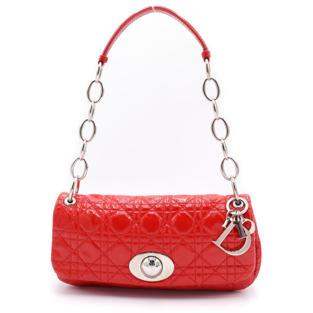 Christian Dior(クリスチャンディオール) カナージュ ワンショルダーバッグ レッド パテント シルバー金具 レディース