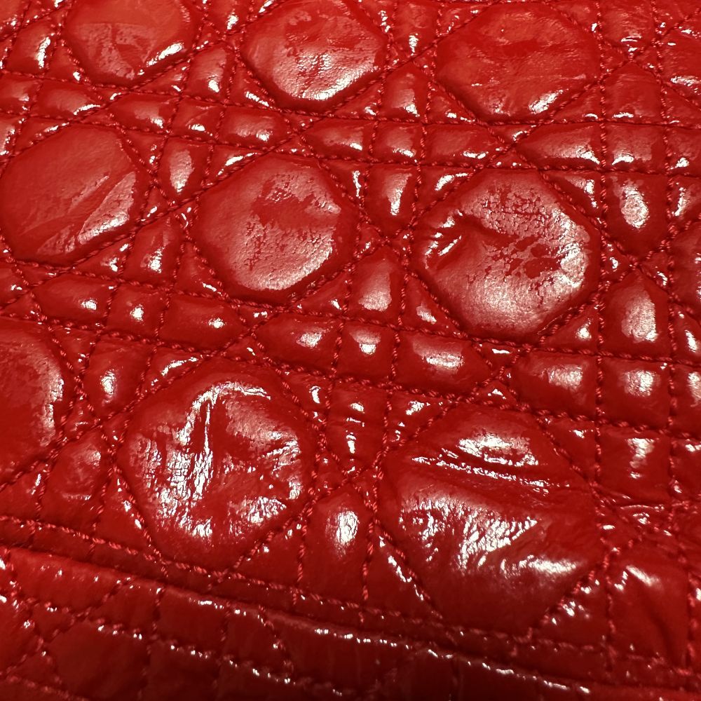Christian Dior(クリスチャンディオール) カナージュ ワンショルダーバッグ レッド パテント シルバー金具 レディース