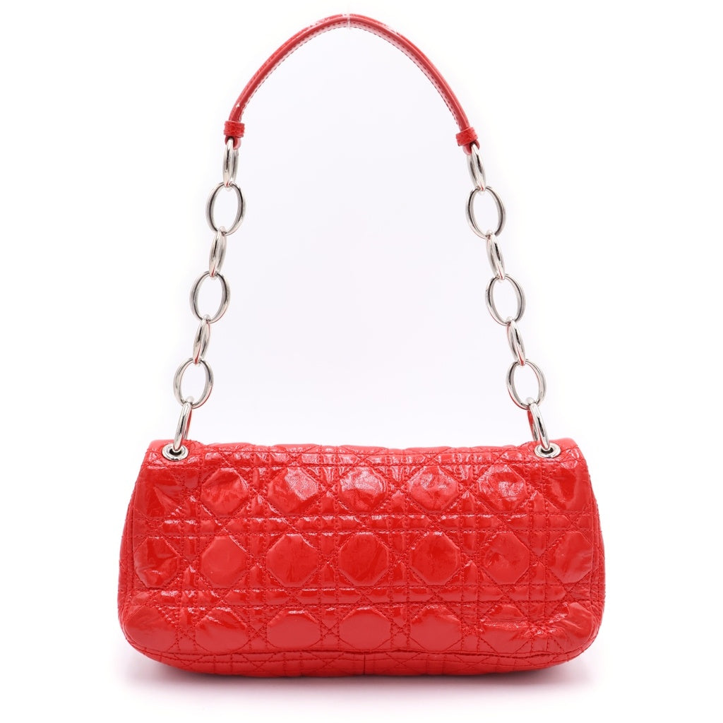 Christian Dior(クリスチャンディオール) カナージュ ワンショルダーバッグ レッド パテント シルバー金具 レディース