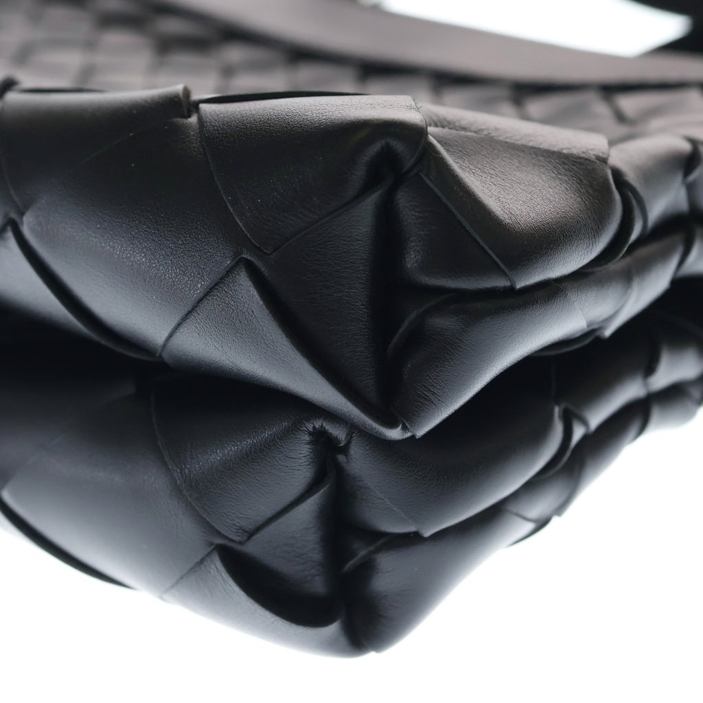 BOTTEGA VENETA(ボッテガヴェネタ) イントレチャート デュオ レザー ショルダーバッグ ブラック レディース