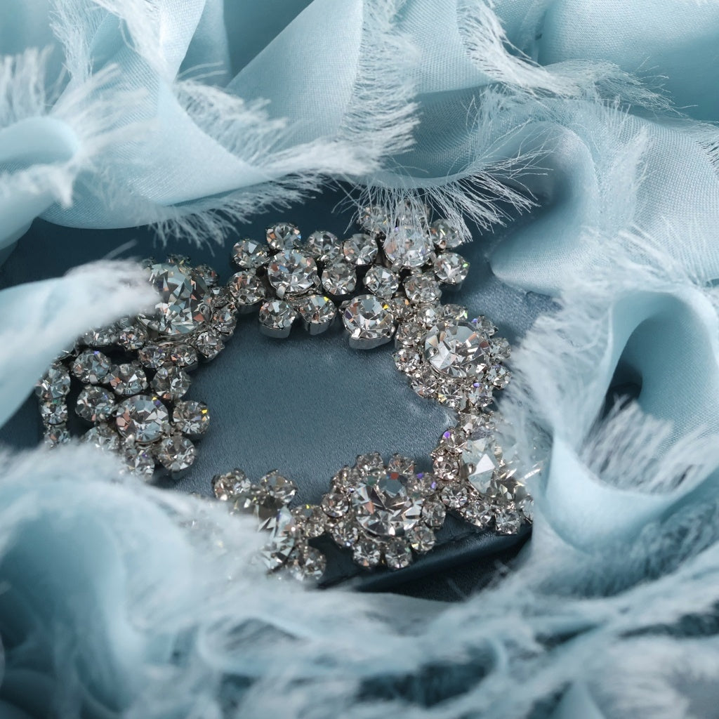Roger Vivier(ロジェヴィヴィエ) フリル 2WAYハンドバッグ ショルダーバッグ ライトブルー シルバー金具 レディース
