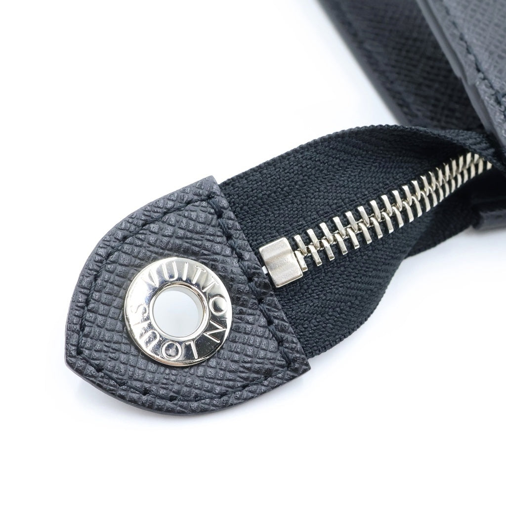 LOUIS VUITTON(ルイヴィトン) タイガ ポシェット ヴォワヤージュMM セカンド クラッチバッグ レザー ブラック M30547 レディース