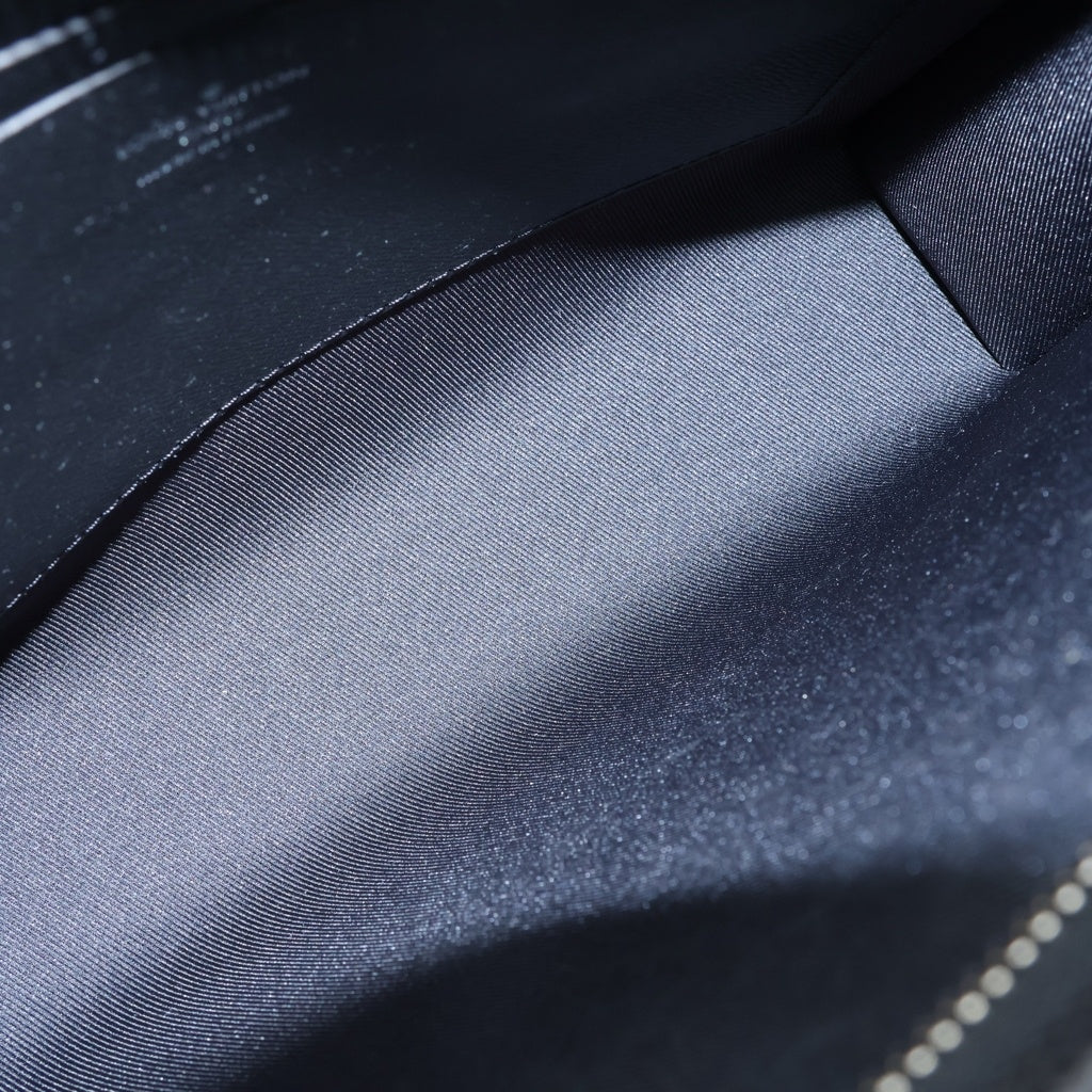 LOUIS VUITTON(ルイヴィトン) タイガ ポシェット ヴォワヤージュMM セカンド クラッチバッグ レザー ブラック M30547 レディース