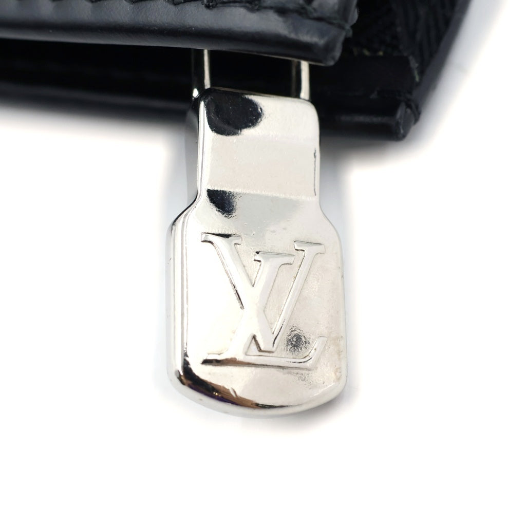 LOUIS VUITTON(ルイヴィトン) ダミエ グラフィットピクセル ポシェットヴォワヤージュMM クラッチバッグ ブラック/グリーン N60176