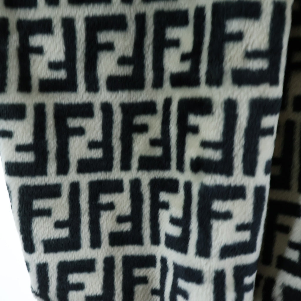 FENDI(フェンディ) ズッカ総柄 アクリルファー フーデッド ロングジャケット コート ホワイト/ブラック レディース