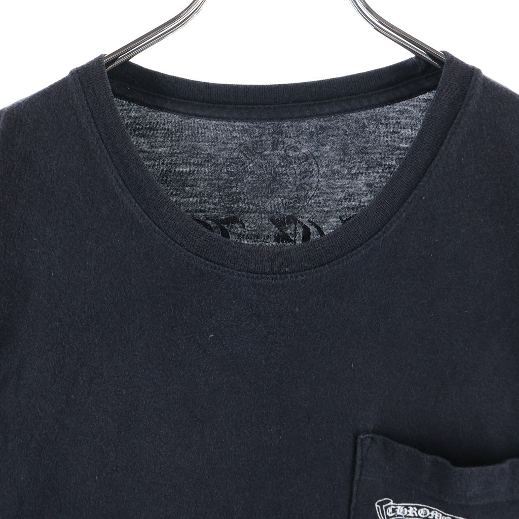 CHROME HEARTS(クロムハーツ) CH PLUS バックロゴプリント クルーネック 半袖 ポケット Tシャツ カットソー ブラック
