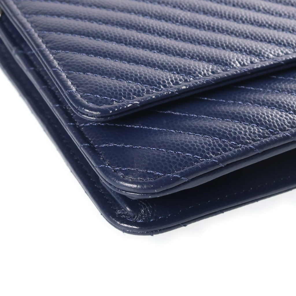 CHANEL(シャネル) シェブロン チェーンウォレット ネイビー キャビアスキン シルバー金具 22番台 レディース