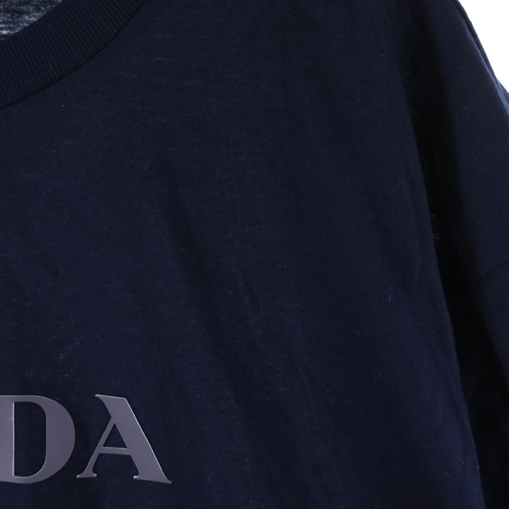 PRADA(プラダ) 22SS Raised Logo Round Neck Tee レイズドロゴ クルーネック 半袖Tシャツ カットソー ネイビー UJN815