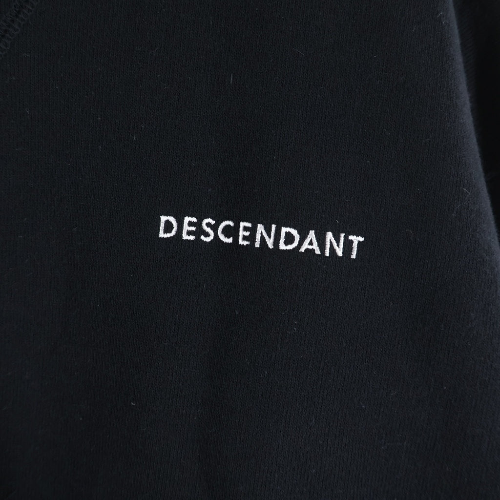 DESCENDANT(ディセンダント) ロゴ刺繍 クルーネック スウェットトレーナー ブラック