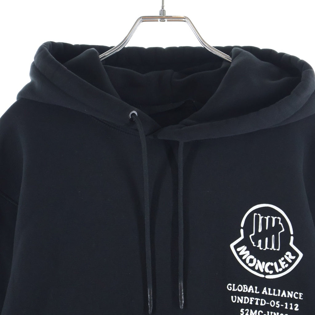 MONCLER(モンクレール) 20AW ×UNDEFEATED Logo Pullover Parka アンディフィーテッド ロゴ スウェットプルオーバーパーカー ブラック F20928G71910