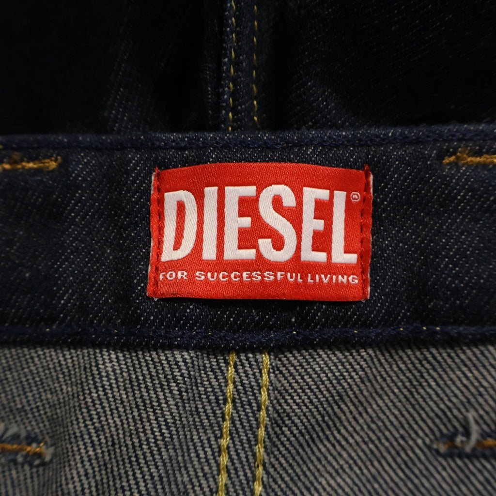 DIESEL(ディーゼル) D-LIVERY-SHORT ウォッシュ加工 フロントボタン ワイドデニム ハーフパンツ インディゴ A14072
