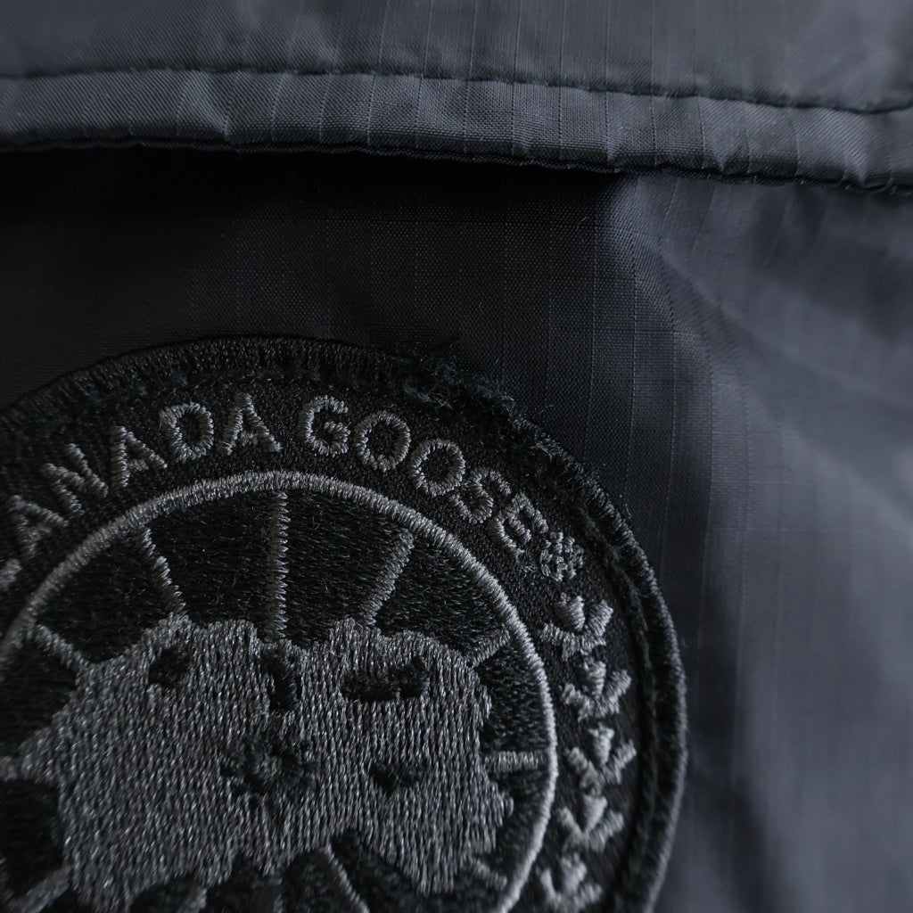 CANADA GOOSE(カナダグース) BLACK LABEL ALBERTA VEST ブラックレーベル アルバータ ベスト フーデッド フラップポケット ジップアップ ダウンベスト ジャケット ブラック 3337JM