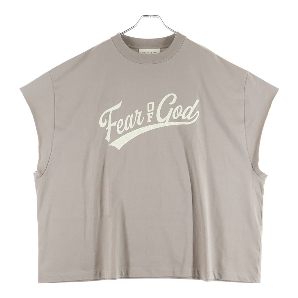 FEAR OF GOD ESSENTIALS(フィアオブゴッド エッセンシャルズ) CUT OFF 90s TEE フロントロゴプリント マーチ ボクシーフィット 半袖Tシャツ チャコール