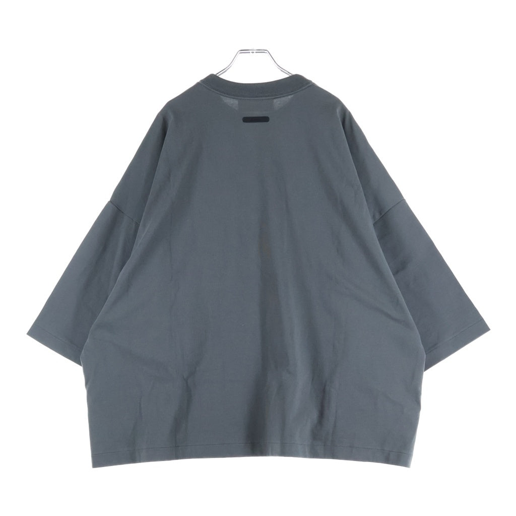 FEAR OF GOD ESSENTIALS(フィアオブゴッド エッセンシャルズ) ALL VALLEY オールバリー フロントロゴプリント 半袖Tシャツ ロンT グレー