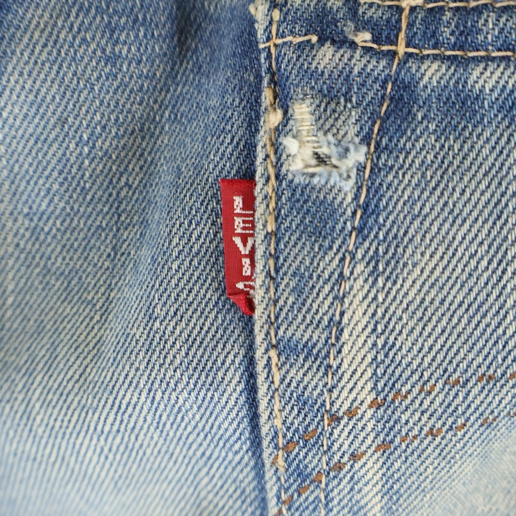 Levi's VINTAGE CLOTHING(リーバイス ビンテージ クロージング) 501 ボタン裏無 J22 復刻 赤耳 均等V BIG Eエイジング ダメージ加工 デニムパンツ インディゴ