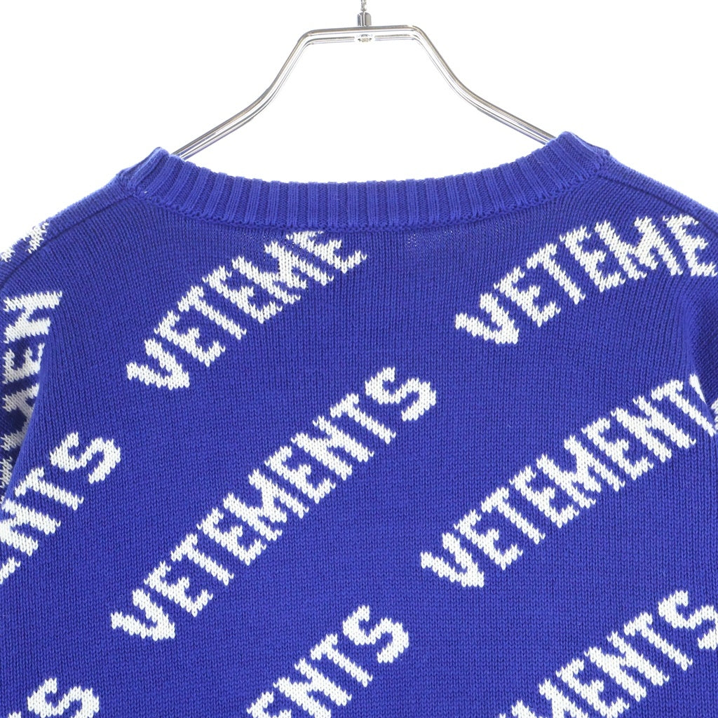 VETEMENTS(ヴェトモン) ALL OVER LOGO カシミヤ混 オールオーバーロゴ ニットセーター ブルー UE51KN200N