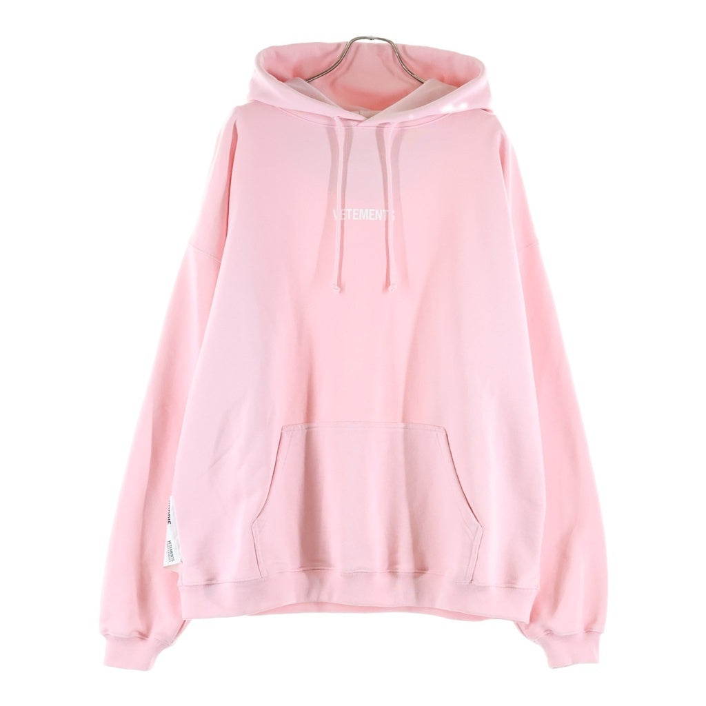 VETEMENTS(ヴェトモン) 22SS LOGO LABEL HOODIE ロゴプリント スウェット プルオーバーパーカー ピンク UE52TR380P