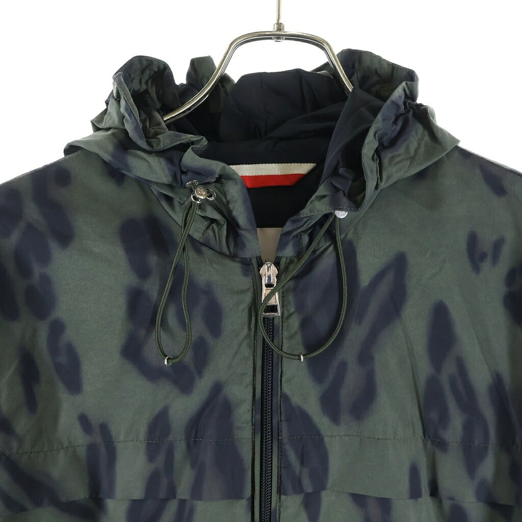 MONCLER(モンクレール) 20AW JAU GIUBBTTO ジップアップ フーデッド レオパード ナイロン ジャケット カーキ/ブラック F10921A70600 54AHT