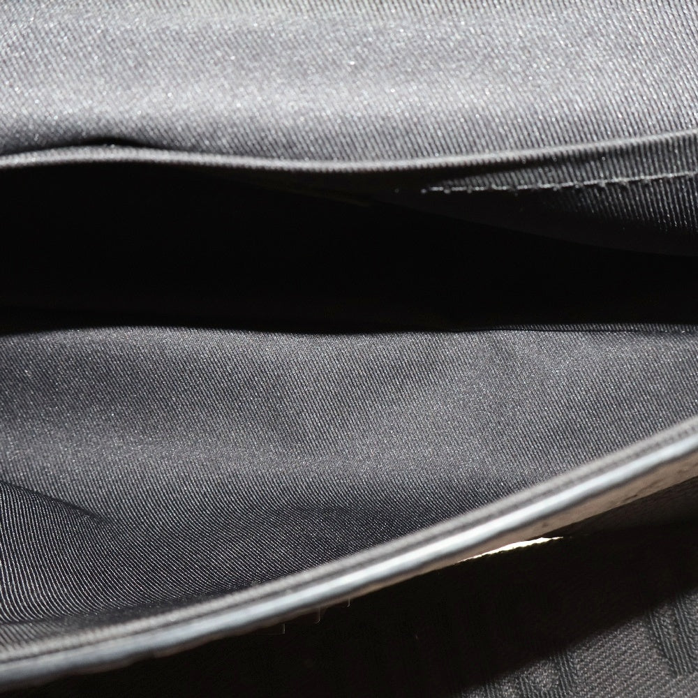 LOUIS VUITTON(ルイヴィトン) モノグラムトリヨン Sケープ メッセンジャーバッグ ショルダーバッグ ブラック レザー RFID M23741