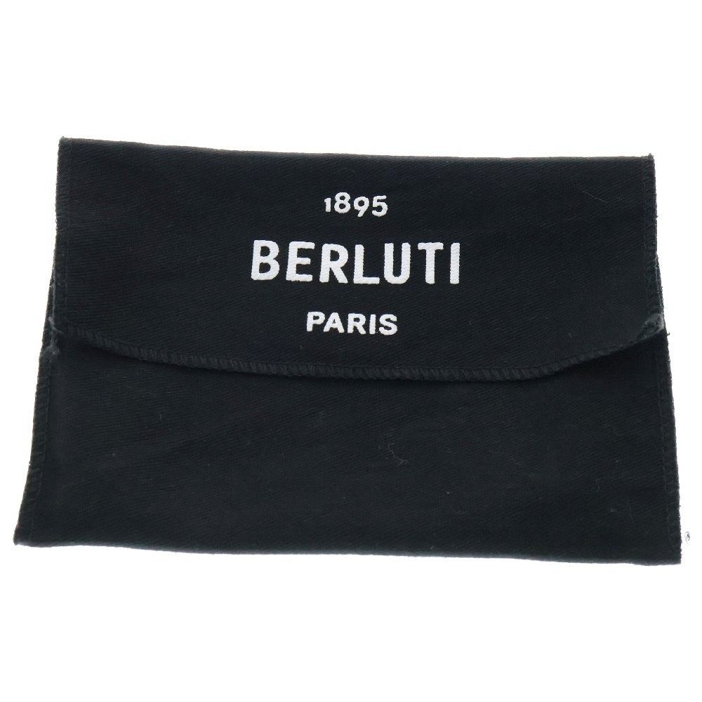 Berluti(ベルルッティ) マコレ カリグラフィ 二つ折り財布 ブルー スクリットレザー コンパクトウォレット