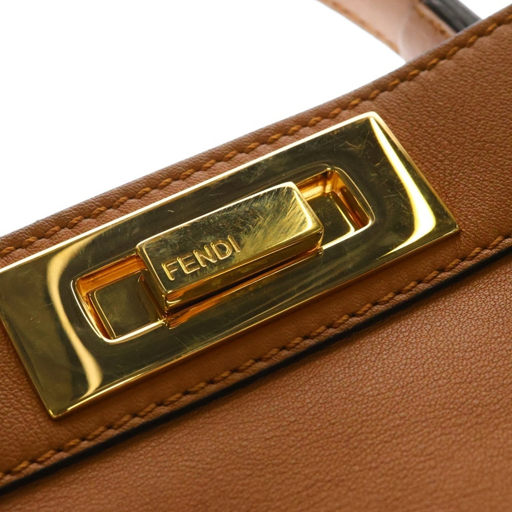 FENDI(フェンディ) PEEKABOO I SEE U ピーカブー アイシーユー ミディアム 2WAY レザー ハンド ショルダーバッグ ゴールド金具 ブラウン レディース 8BN321