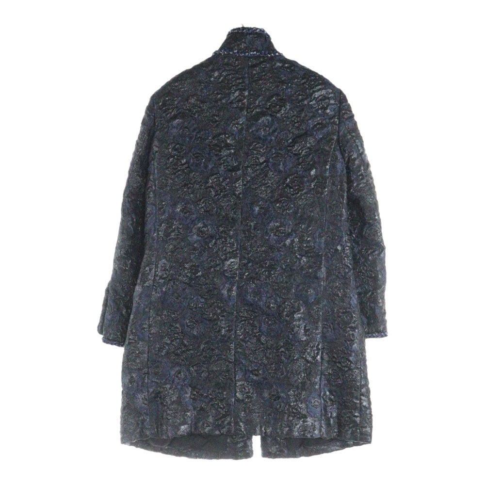CHANEL(シャネル) ココマークボタン カメリアジャガード シルク混 スタンドカラー ジップアップ ロングジャケット コート ブラック/ネイビー レディース P54623V38296