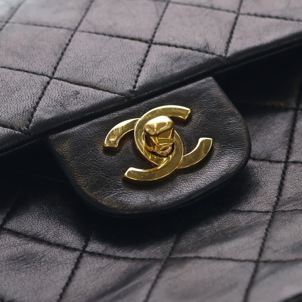CHANEL(シャネル) マトラッセ25 ラムスキン ターンロック ゴールド金具 ダブルフラップ ダブルチェーン ショルダーバッグ ブラック レディース