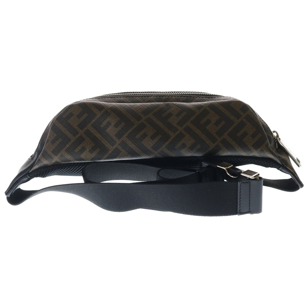 FENDI(フェンディ) ダイアゴナル ベルトバッグ ズッカ柄 PVC レザー ショルダー ボディバッグ シルバー金具 ブラウン 7VA343 レディース