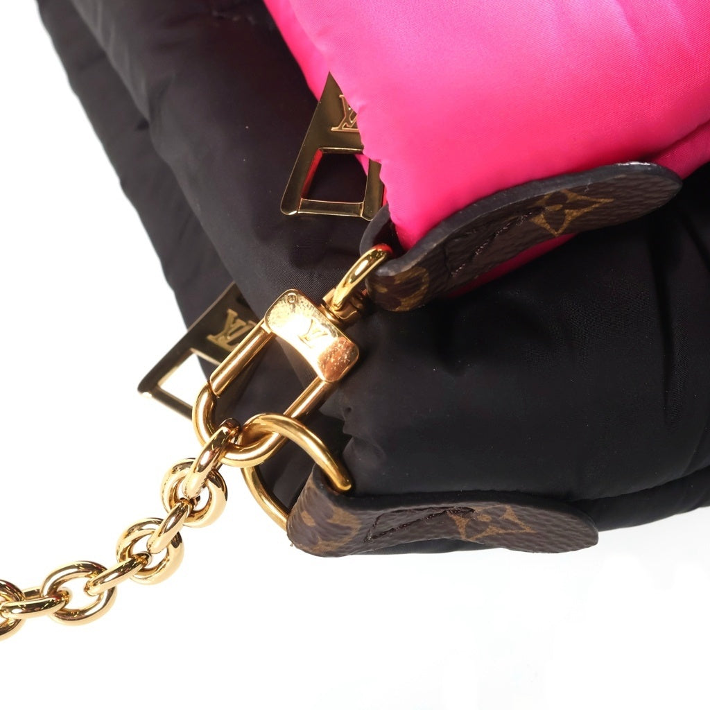 LOUIS VUITTON(ルイヴィトン) マキシ ミュルティ ポシェット アクセソワール LVピロー リサイクルナイロン モノグラム ノワール/フューシャ M58980 レディース